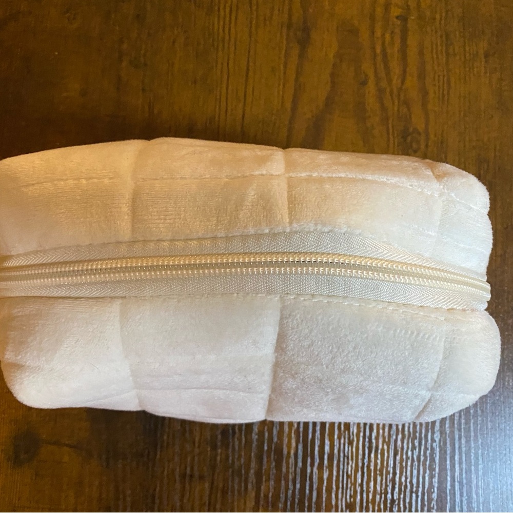 Cosmetic Bag Cream Quilted Pouch